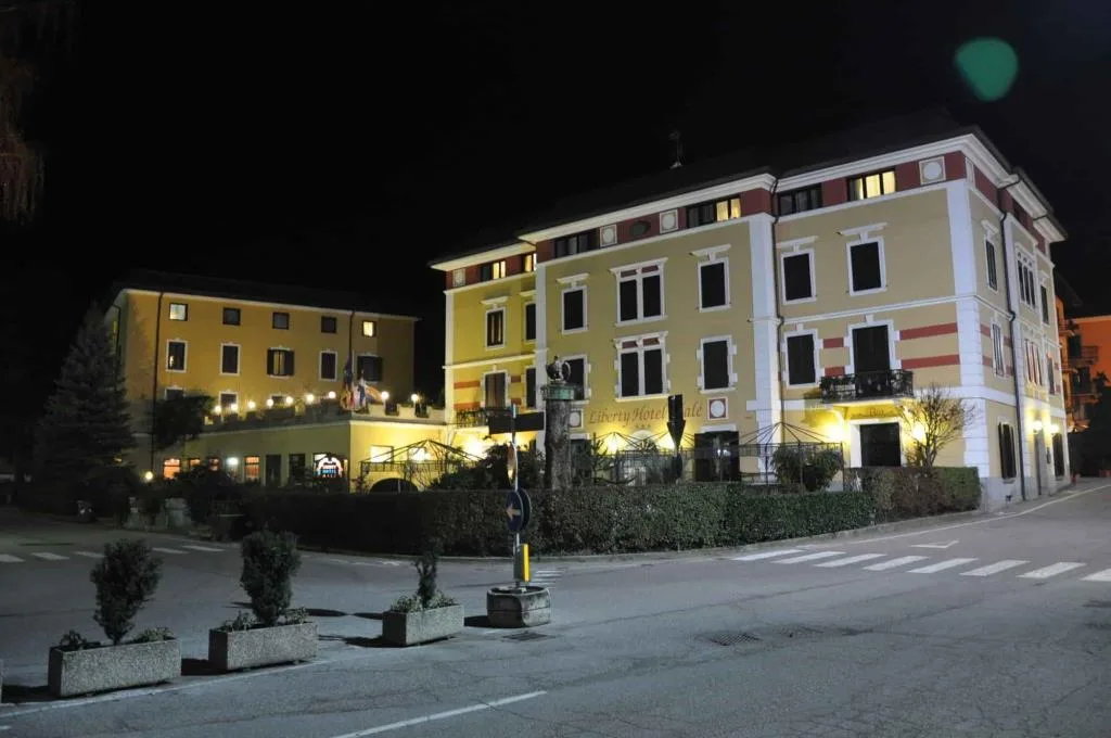 Esterno